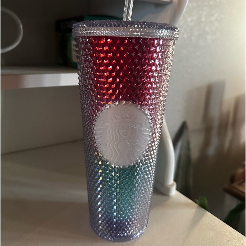 Light rainbow venti studded cup never used